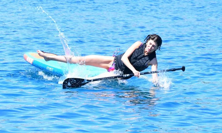 Beyza Gümülcine su sporlarında Yeteneklerini Gösterdi!