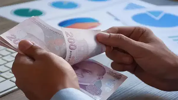 Hükümet kaynaklarından ilk sinyal geldi: Asgari ücrete ara zam yapılacak mı?