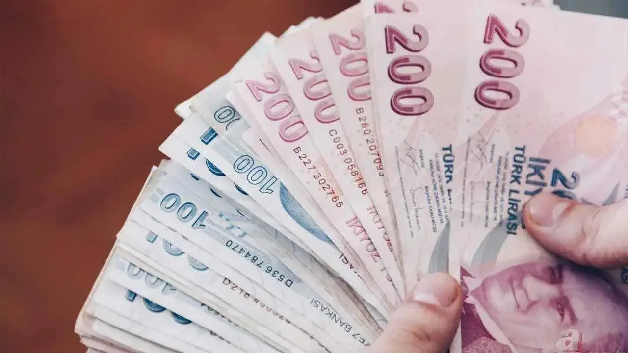 Mevduat faizlerinde büyük yarış sürüyor: 500 bin TL