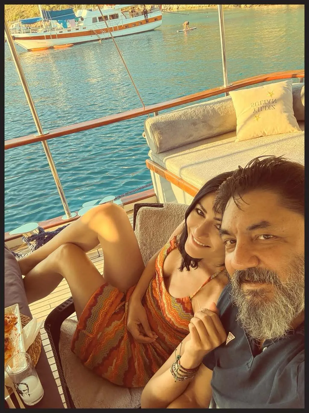 Deniz Çakır ve eşi Mavi Turda!