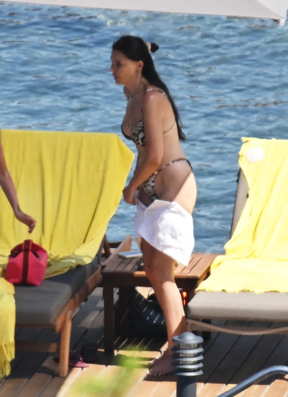 Hatice Şendil ve Burak Sağyaşar Bodrum'da tatil…!