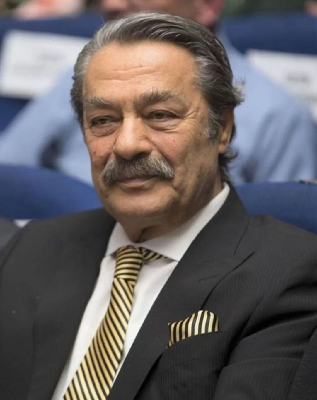 Kadir İnanır vefat etti!