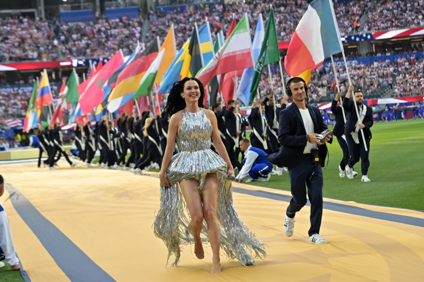 Katy Perry ABD'deki Dünya yaptı!