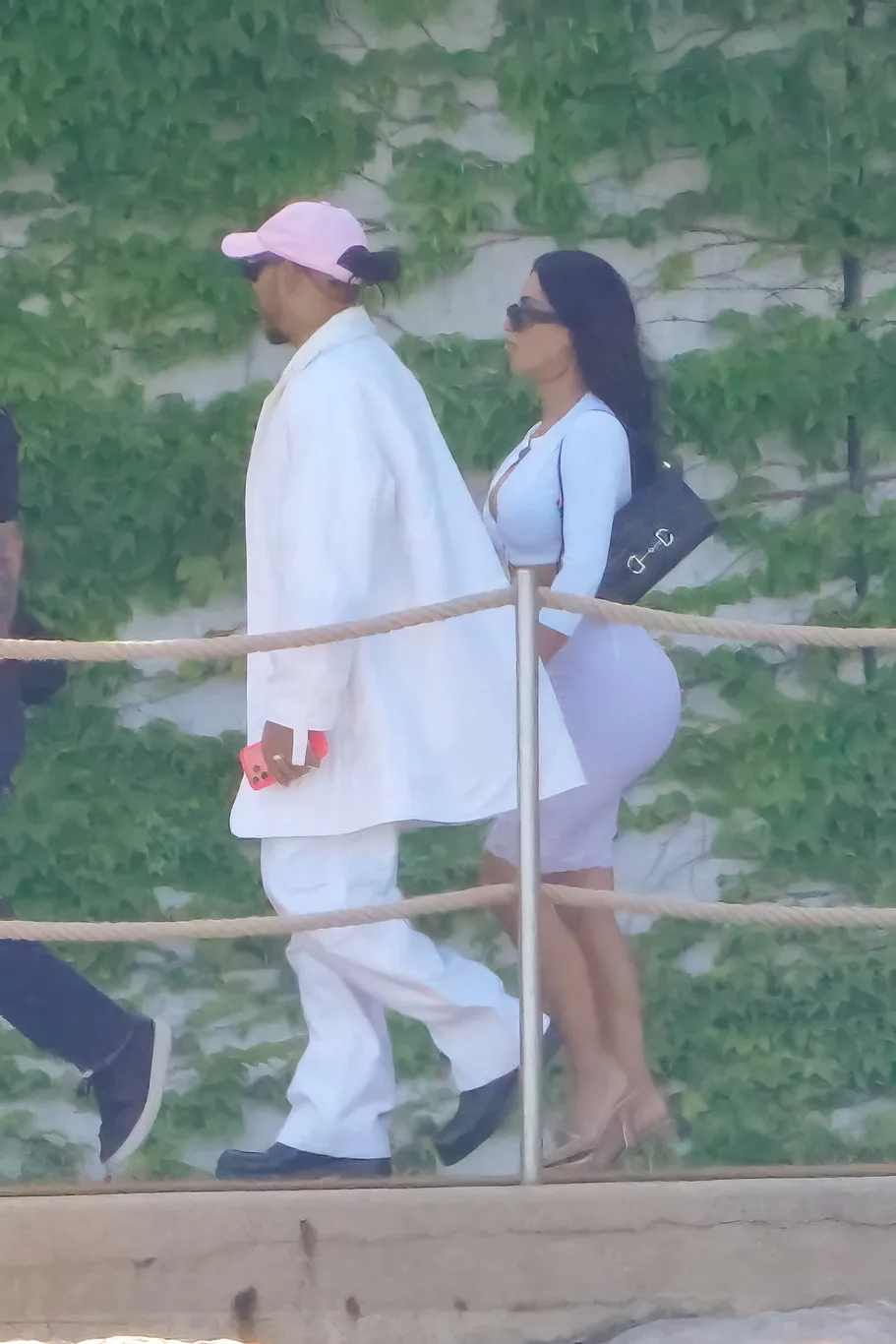 Kim Kardashian ve Lewis Hamilton Monaco'da aşk yaşıyor!