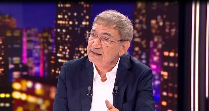 Orhan Pamuk Kendini Affetti!