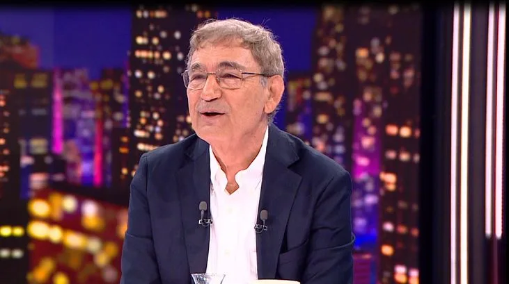 Orhan Pamuk Kendini Affetti!