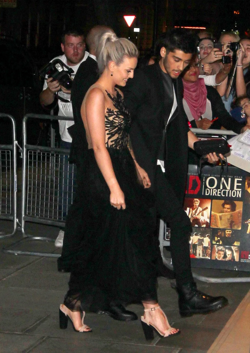 Perrie Edwards ve Alex Oxlade-Chamberlain Evlendi!