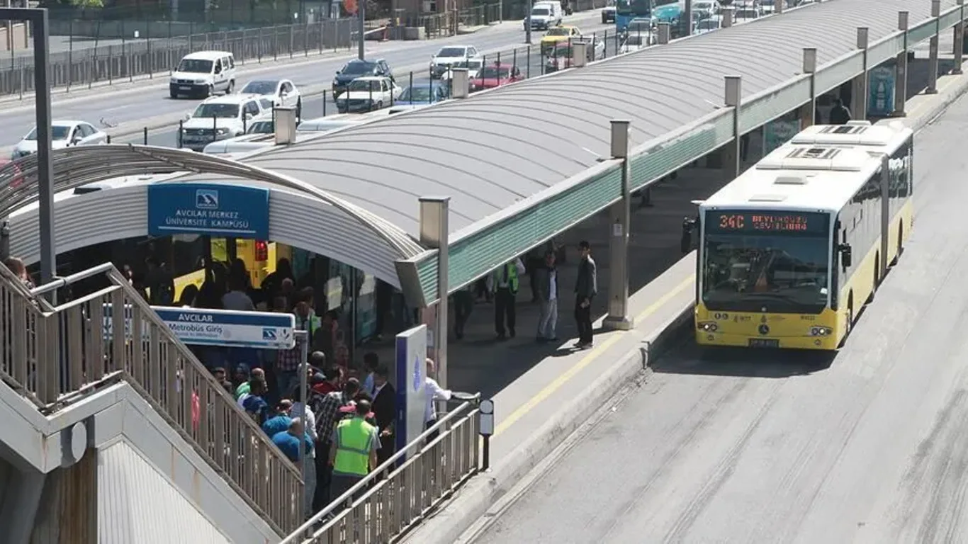 15 Temmuz'da metrobüs Durakları Kapalı mı?