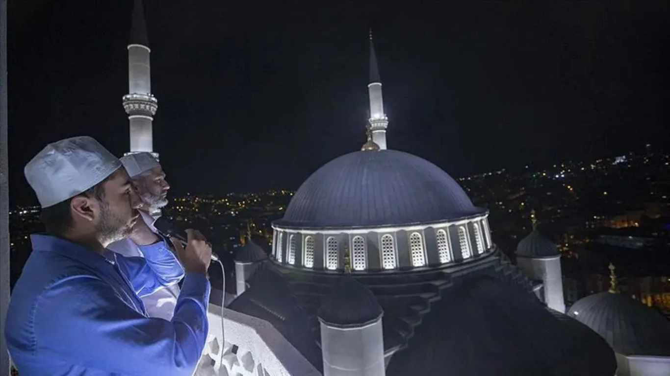 15 Temmuz'da sela okunacak mı?