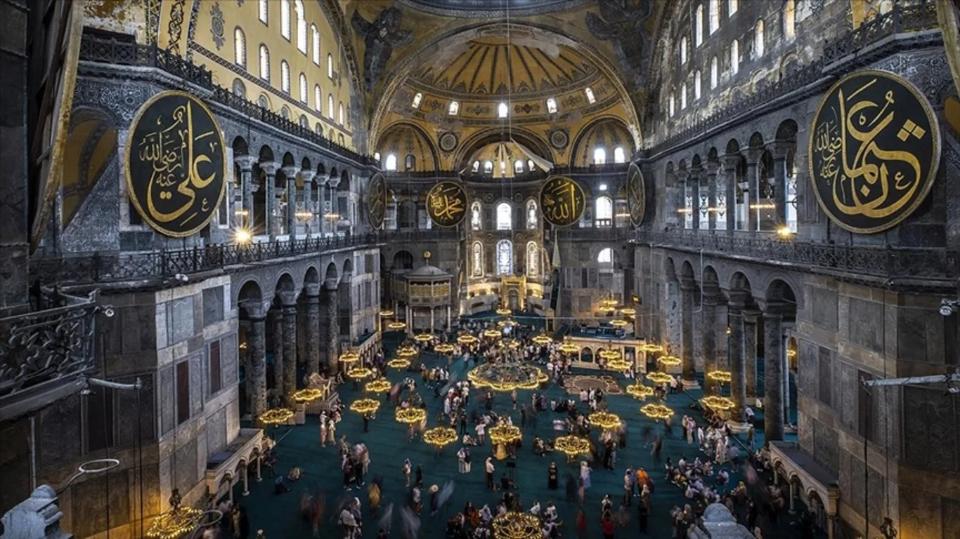 Cuma Namazı Saatleri…!