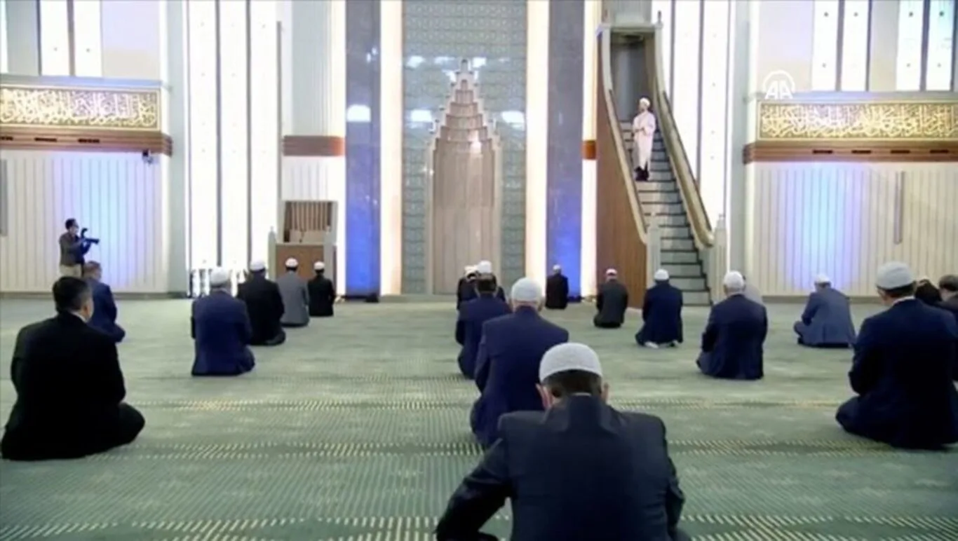 Cuma hutbesi konusu