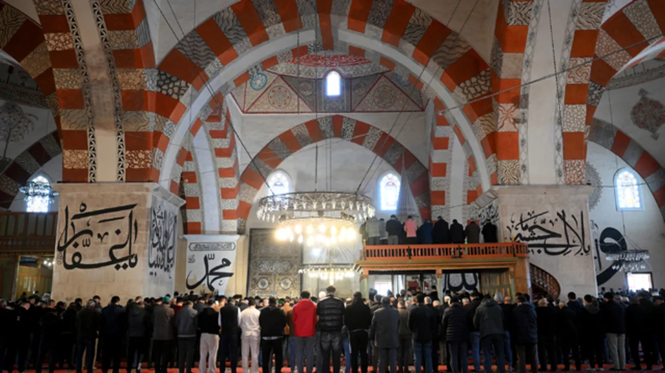 Cuma Namazı nasıl kılınır?
