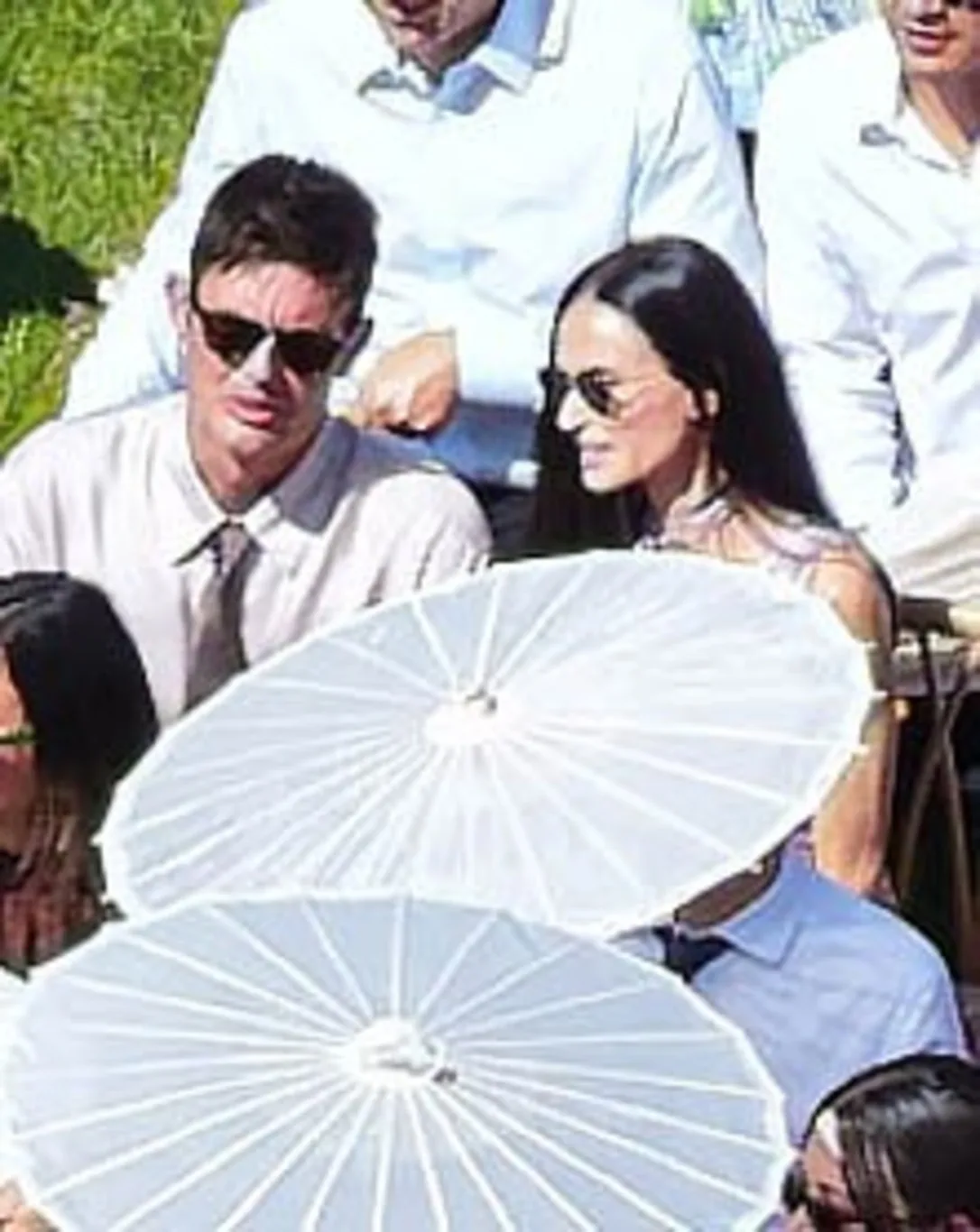 Emma Roberts ve Cody John Evlendi!