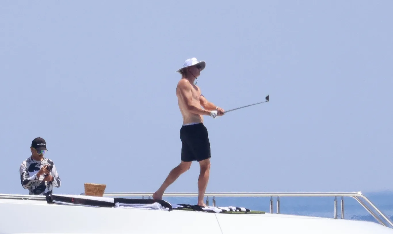 Erling Haaland Lüks Yatta Golfe Başladı!