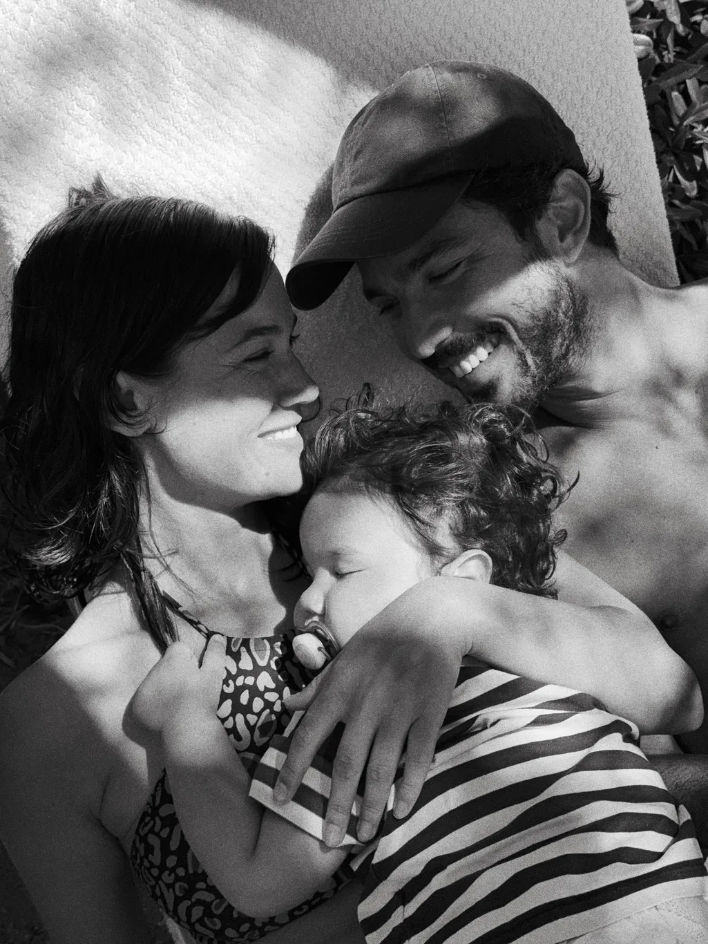 Pınar Deniz ve Kaan Yıldırım Aile Tatiline Çıktı!