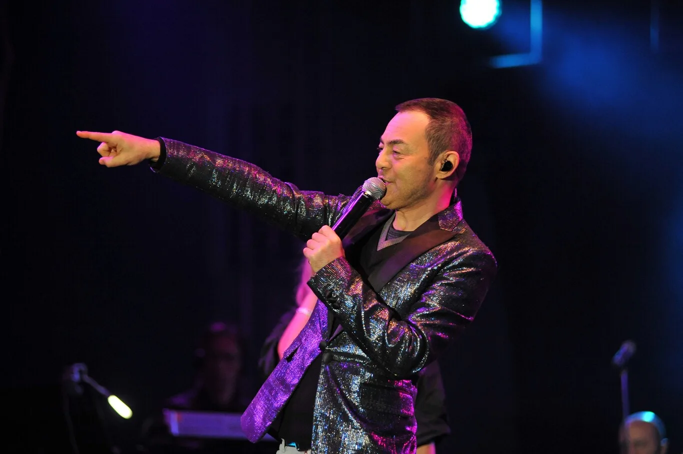Saygı1: Serdar Ortaç' konserinin iptal…!