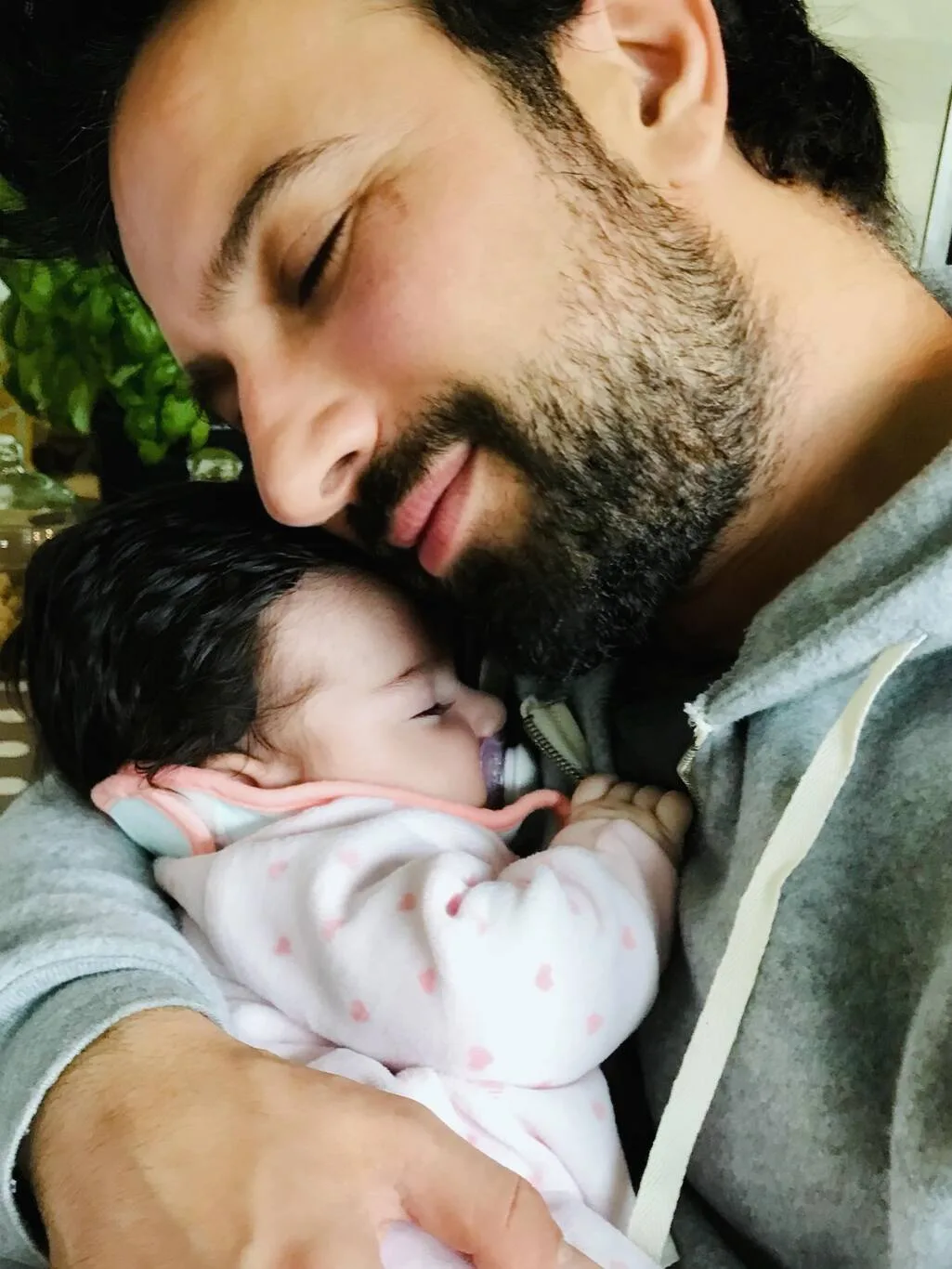 Tarkan, kızı Liya'nın Doğum Gününü Kutladı!