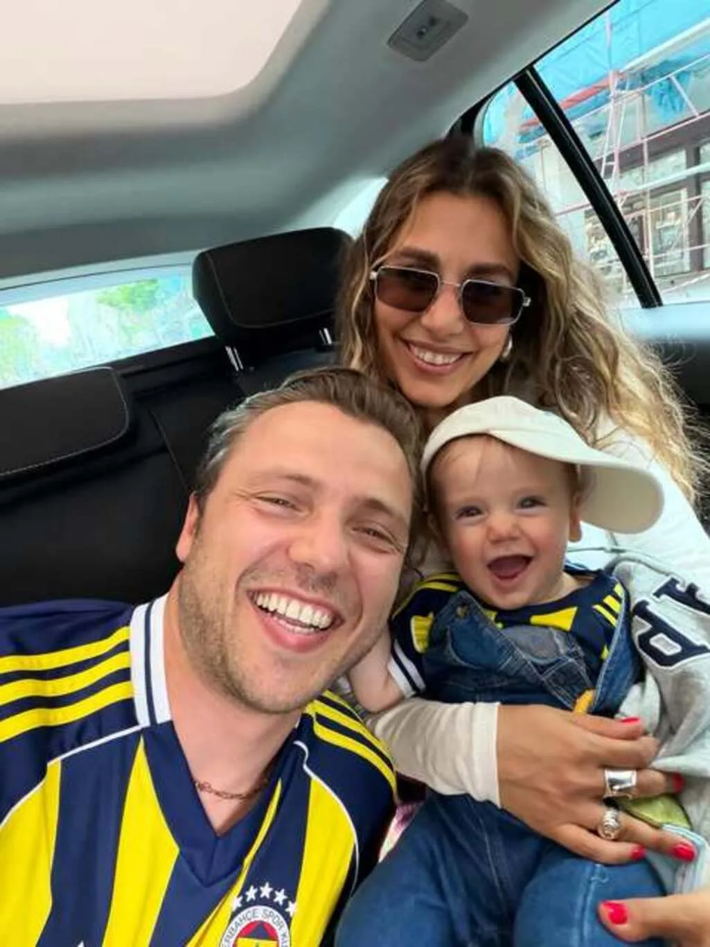 Tolga Sarıtaş ve Genco Özak!