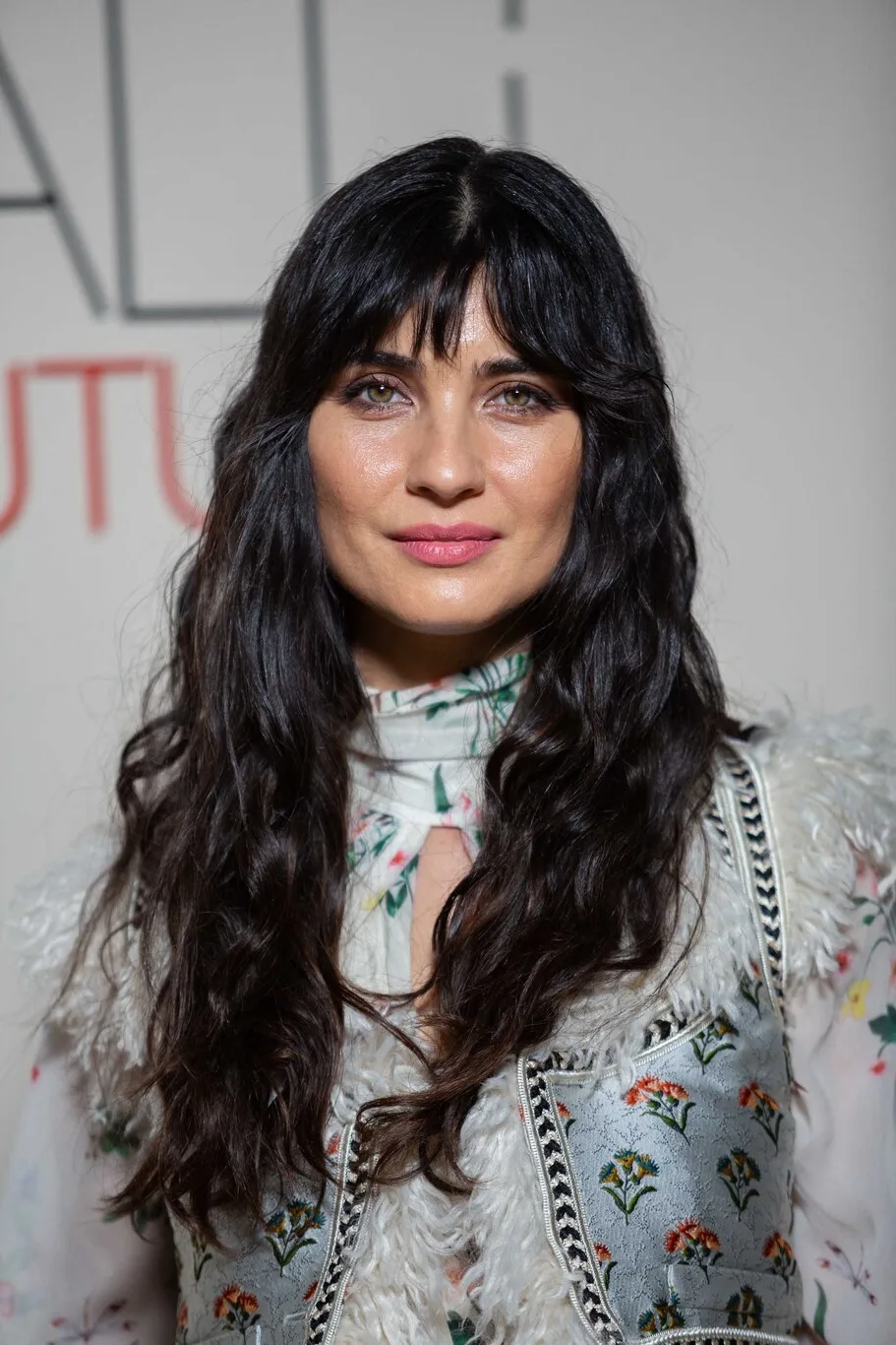 Tuba Büyüküstün, Zor Günlerini Anlattı!