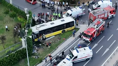 2 kişinin öldüğü İETT otobüsü kazasına neden olan otomobil sürücüsü adliyeye sevk edildi