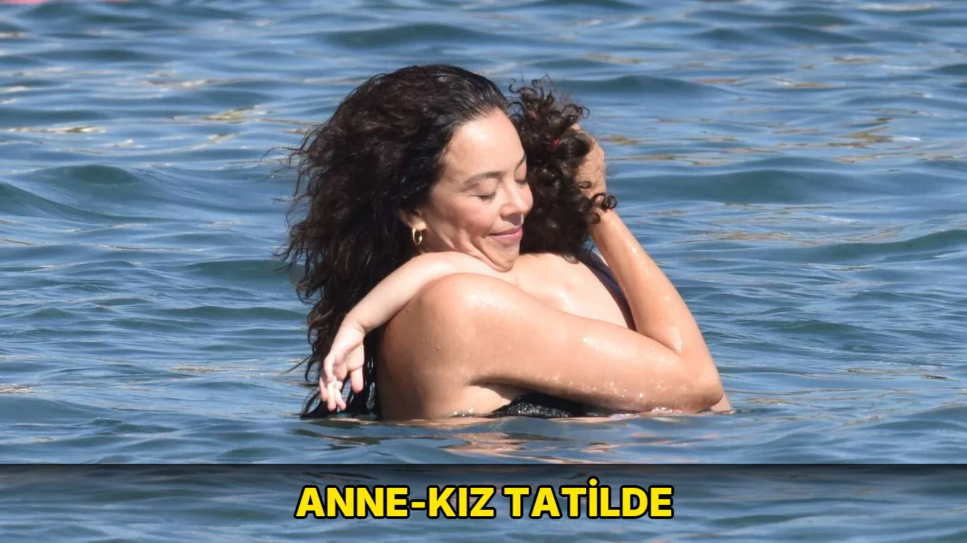 Anne-kız tatilde