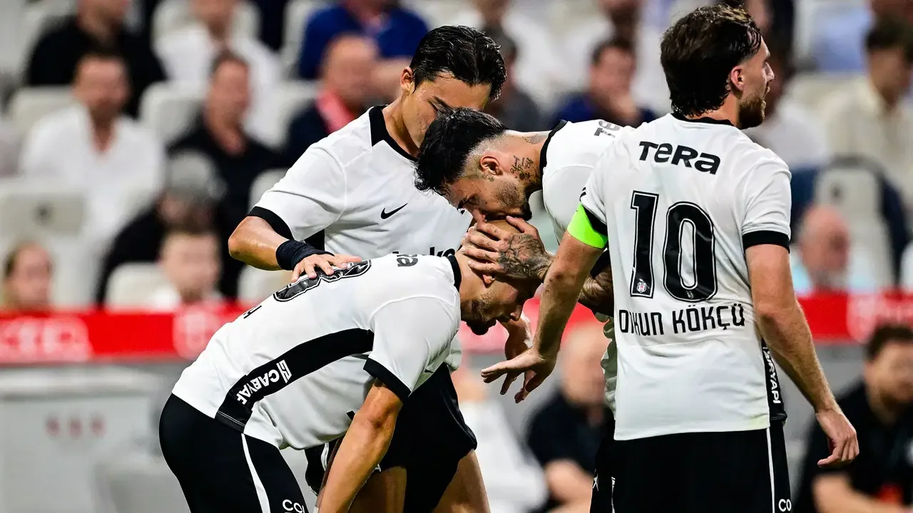 Spor yazarları Beşiktaş - Hradec Kralove maçını değerlendirdi: 