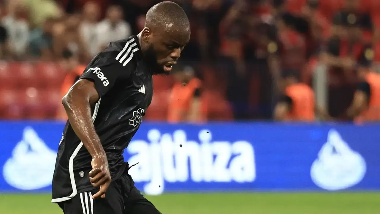 Beşiktaş ayrılığı resmen duyurdu: Sözleşmesi feshedildi