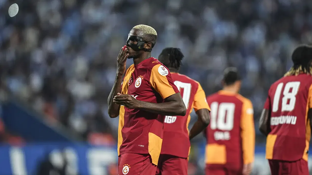 Victor Osimhen, Galatasaray tarihine geçti