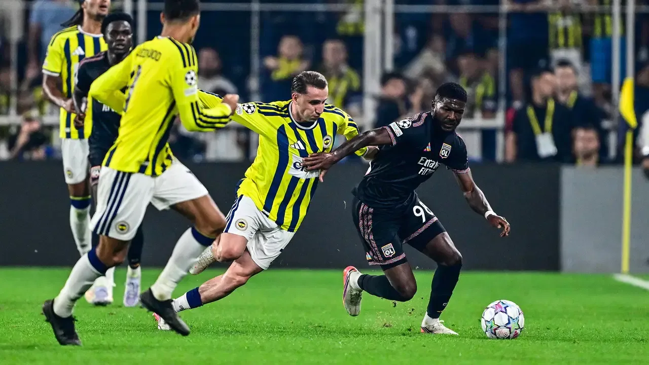 Fransız basınından Fenerbahçeli yıldıza büyük övgü: 