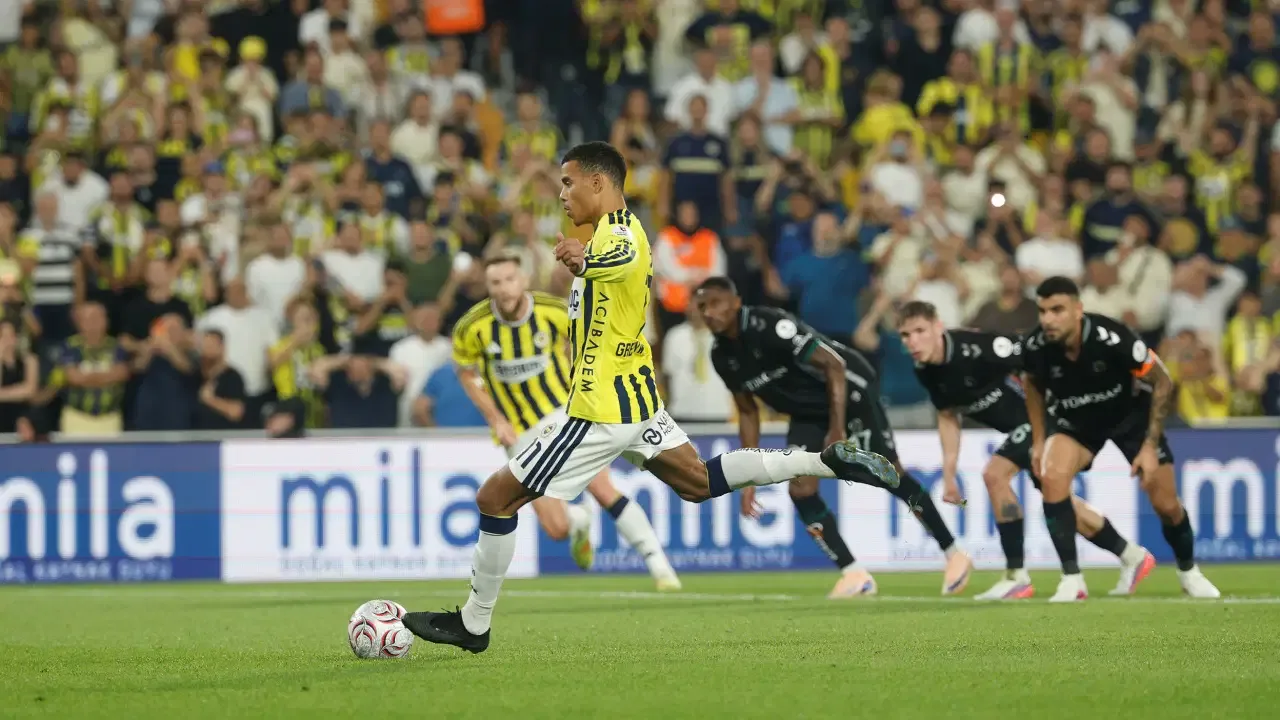 Eski hakemler yorumladı: Fenerbahçe maçındaki penaltı kararı doğru mu?