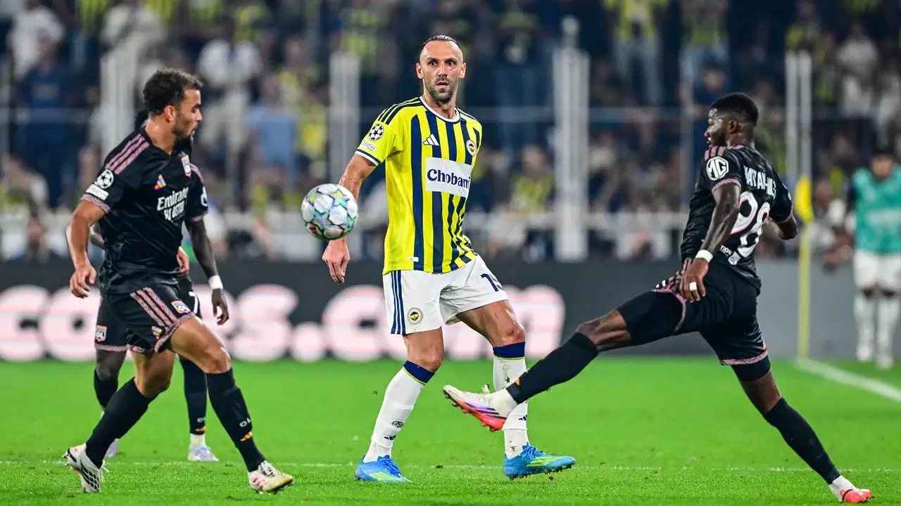 Fransız basınından Fenerbahçeli yıldıza büyük övgü: 