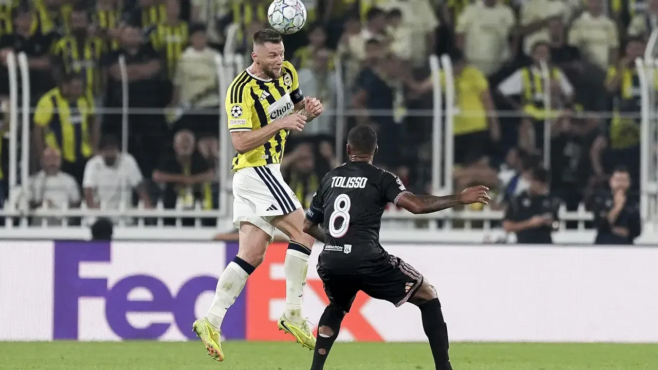 Fransız basınından Fenerbahçeli yıldıza büyük övgü: 