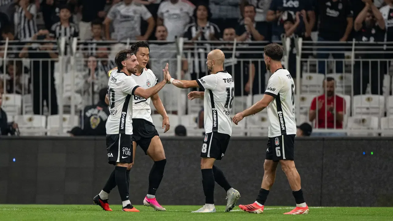 Spor yazarları Beşiktaş - Hradec Kralove maçını değerlendirdi: 