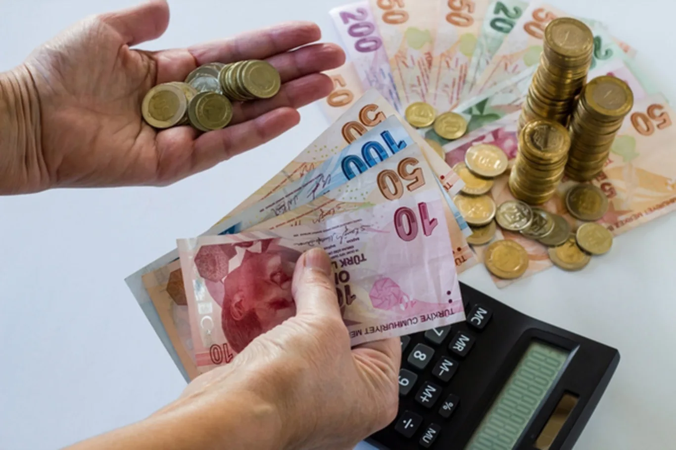 Emekli maaş farkı ödeme tarihi belli oldu