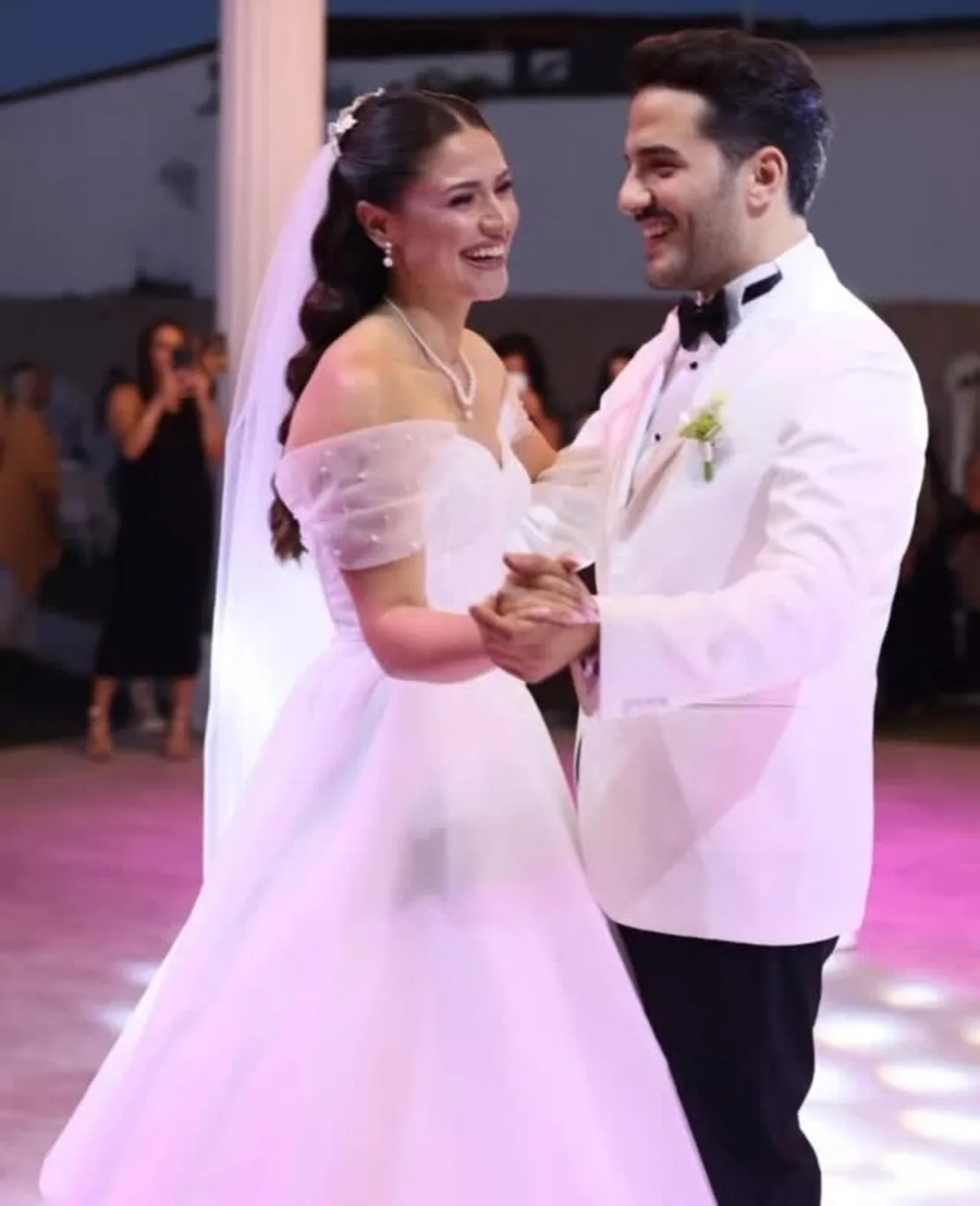 Ayşe Yüksel evlendi