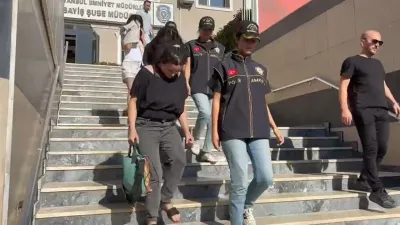 'Masöz aranıyor' ilanıyla kandırdıkları kadınlara zorla fuhuş yaptıran çeteye operasyon!