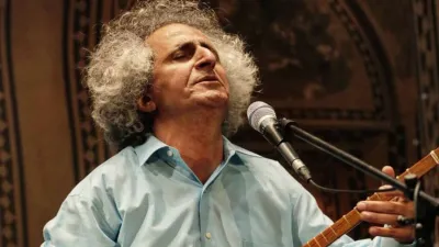 Mohsen Namjoo 20 yıl sonra İran’a dönüyor