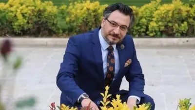 Ömer Yılan kimdir?