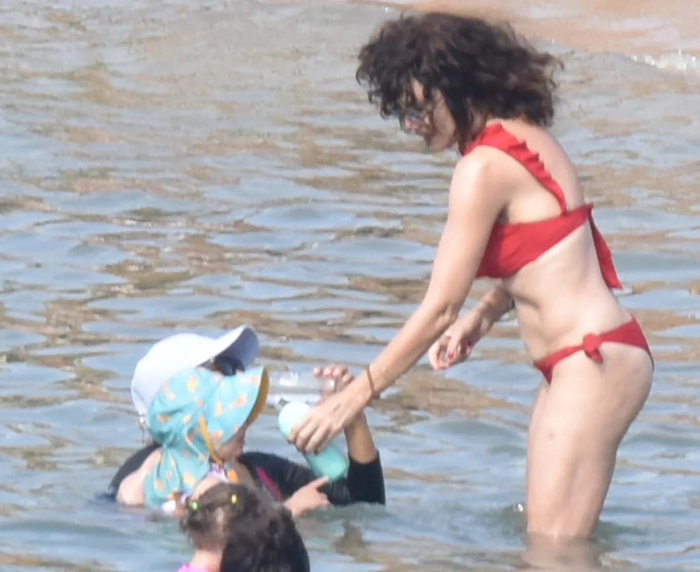 Plajda dans neşesi