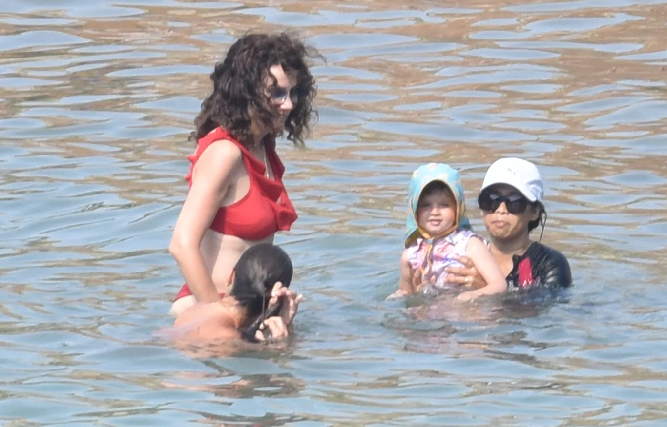 Plajda dans neşesi