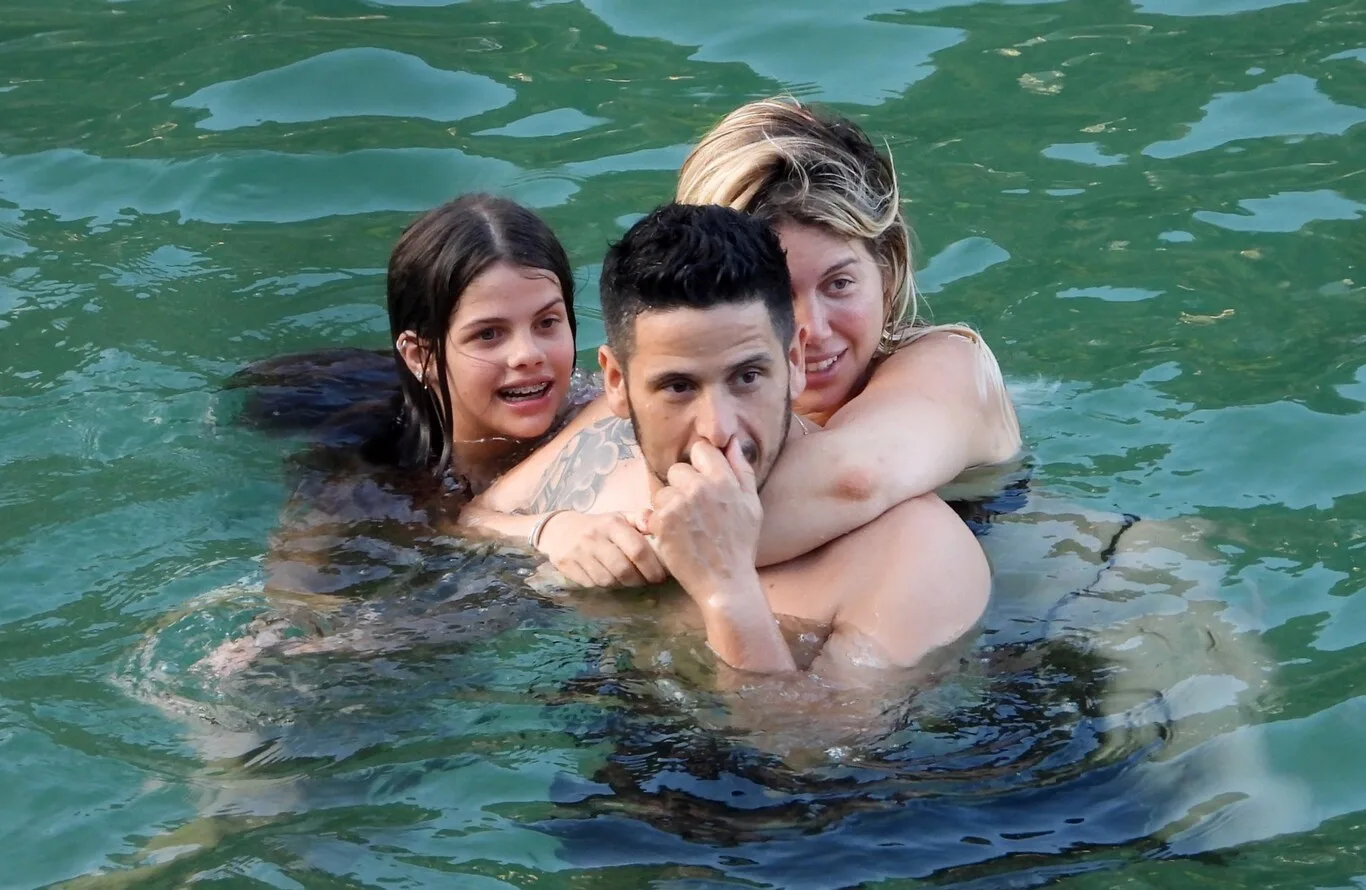 Wanda Nara sevgilisiyle tatilde
