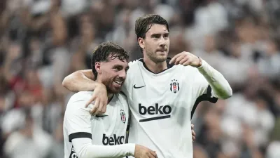 Yeni transfer Dusan Vlahovic, hat-trick yaptı