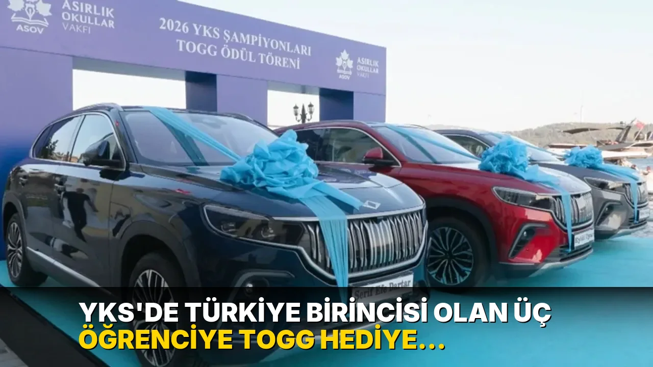 YKS'de Türkiye birincisi olan üç öğrenciye Togg hediye edildi!