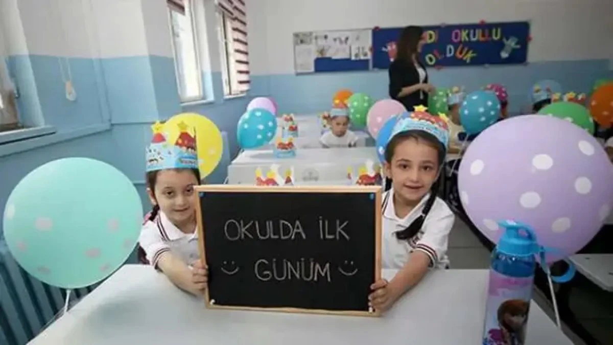 1. sınıf uyum haftasında ilk gün çocuklar gidecek mi, dersler saat kaçta başlıyor? (İşte gün gün MEB akışı)