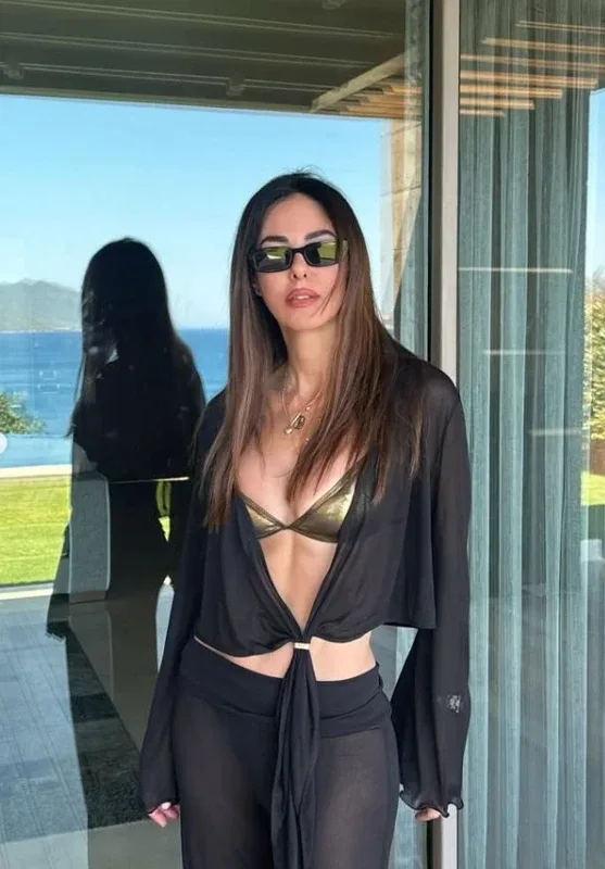 Defne Samyeli Bikini-1