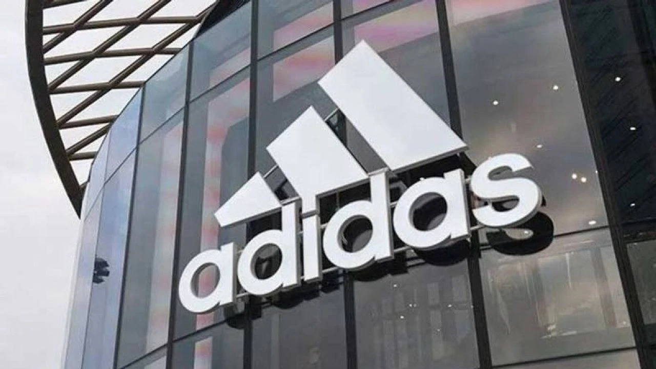 Adidas, boykot tepkilerinin ardından özür diledi