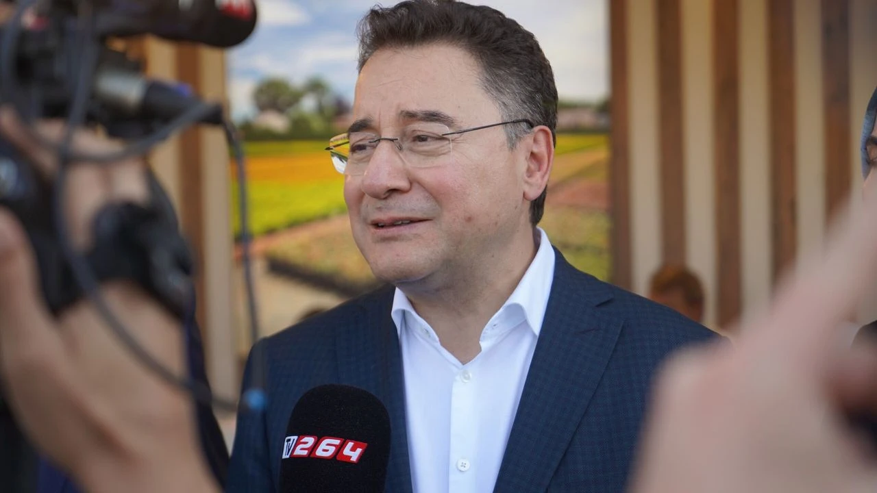 Ali Babacan: Ekonomideki saçmalıklar ülkeye zarar verdi