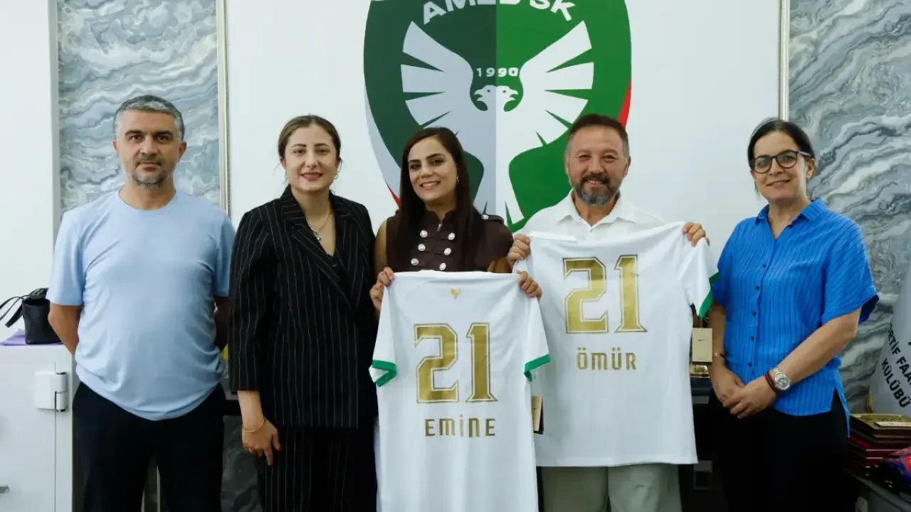 Amedspor, Trabzon'da saldırıya uğrayan aileyi kulüpte ağırladı