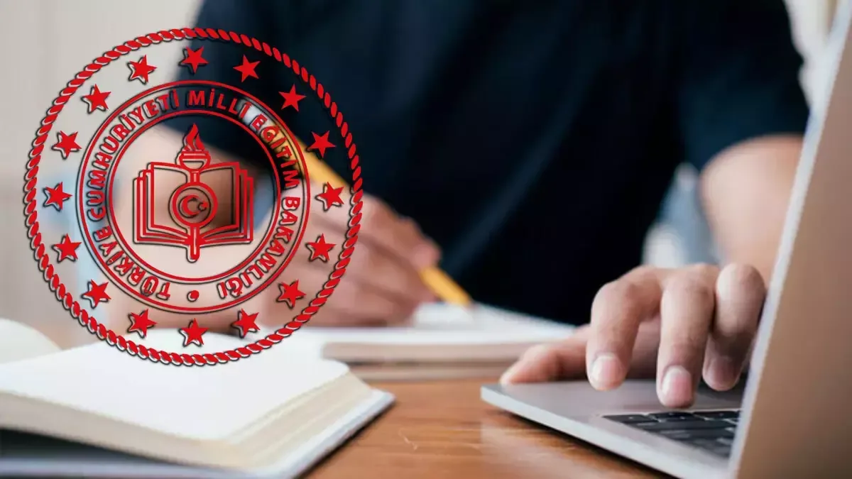 Açık Öğretim Lisesi (AÖL) 2026-2027 eğitim öğretim yılı 1. dönem ilk kayıt ve kayıt yenileme sürecinde geri sayım sürüyor. 11 Eylül'de başlayan başvuru döneminde gözler, MEB'in belirlediği 750 TL'lik sınav bedelinin yatırılacağı ödeme kanalları, e-Okul kaydı olmayanlardan talep edilen resmi evraklar ve 20 Aralık'ta uygulanacak basılı sınav takvimine çevrildi. Kayıt yenileyip öğrencilik durumunu aktif hale getiren adayların, 12 Ekim 2026 mesai bitimine kadar sistem üzerinden ders seçimi adımını da eksiksiz onaylaması gerekiyor.