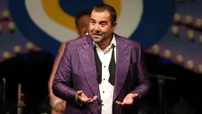 Ata Demirer, genç sevgilisini paylaşmaya doyamadı